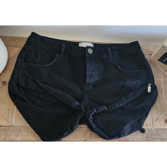 . One Teaspoon Distressed Double Black Bandits Denim Shorts - Picture 6 of 16